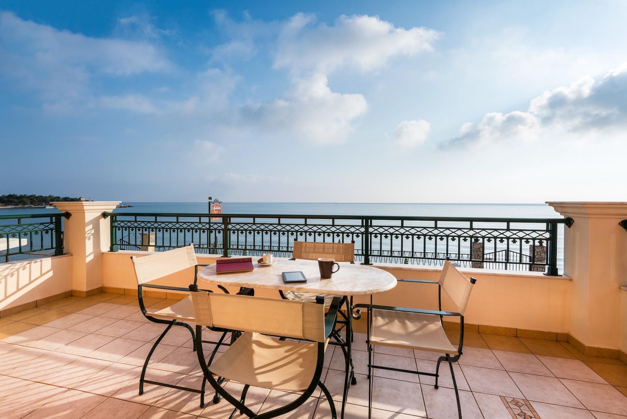 Andreolas Luxury Suites Циливи Екстериор снимка