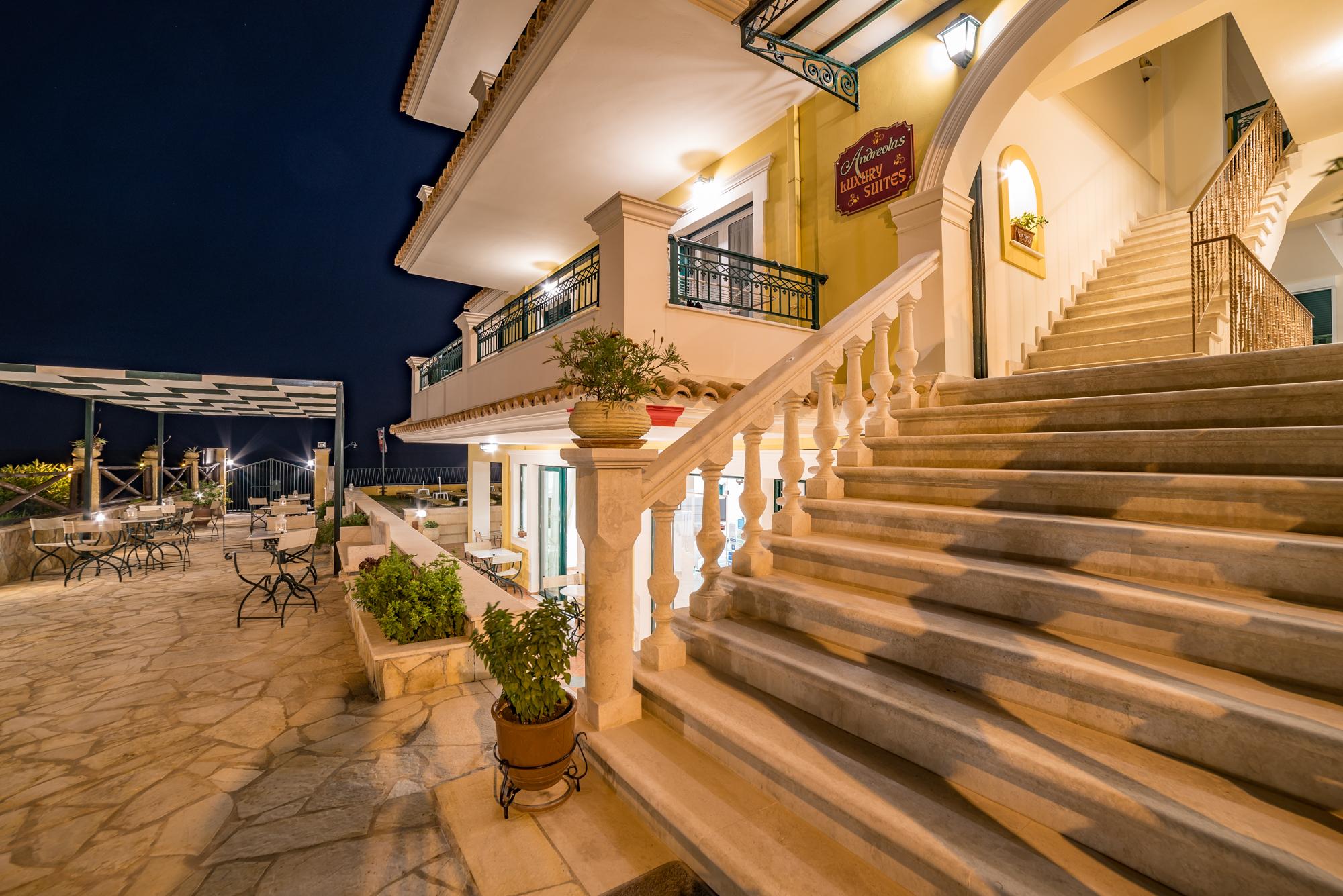 Andreolas Luxury Suites Циливи Екстериор снимка