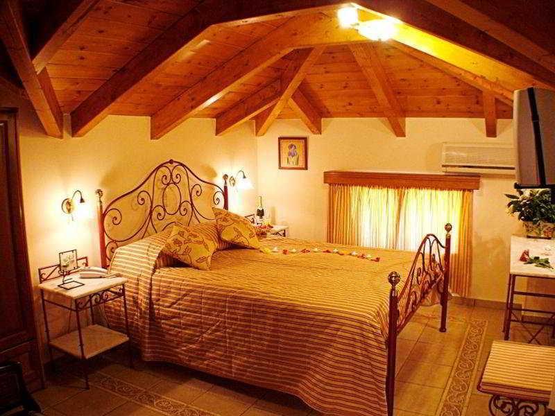 Andreolas Luxury Suites Циливи Екстериор снимка